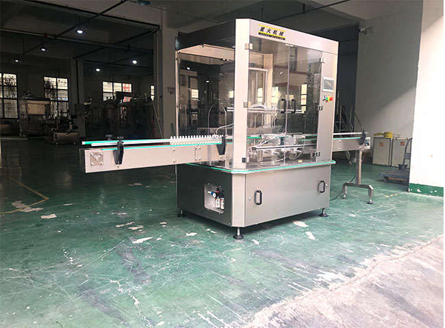 星火小型灌裝機設備展示